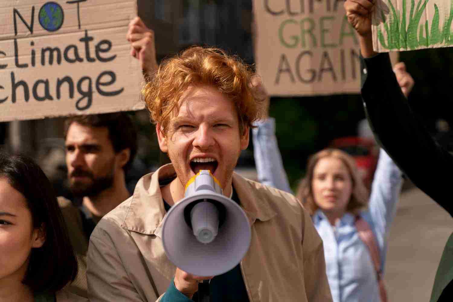 Krach fordert Fraktionsausschluss von Kocak: Linke, Grüne und SPD in Berlin im Fokus