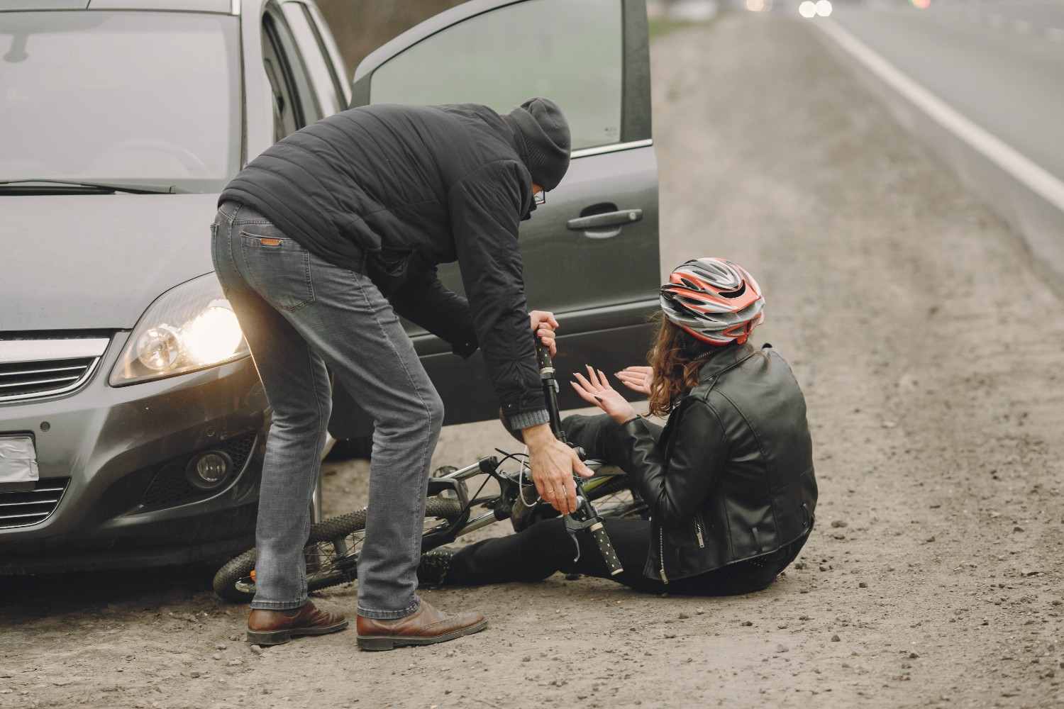 Schwerer Verkehrsunfall in Berlin-Weißensee: Verletzte und Fragen