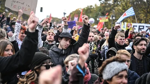 GenZ zeigt sich aktiv: Auf die Straße für eine bessere Zukunft